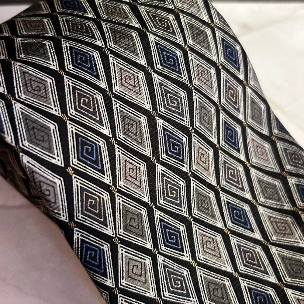 Dover Arrow Silk Diamond Patterned Black, Gray, and Blue 56” Tie